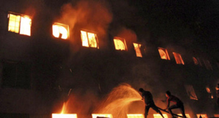В Коста-Рике пять человек сгорели заживо из-за пожара в мотеле