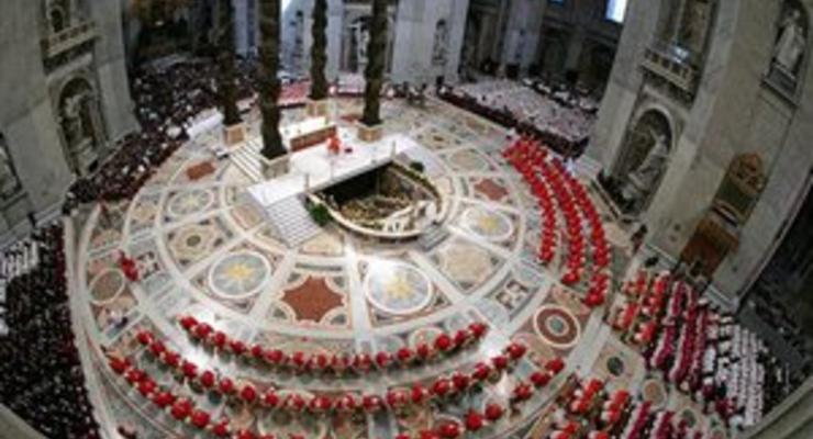Нового Папу Римского изберут в период между 15 и 20 марта