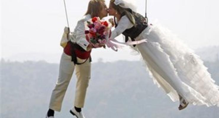 В Италии День влюбленных отметят массовым поцелуем