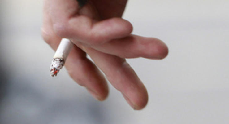Сработали табачные лобби: Онищенко раскритиковал закон о запрете курения в РФ