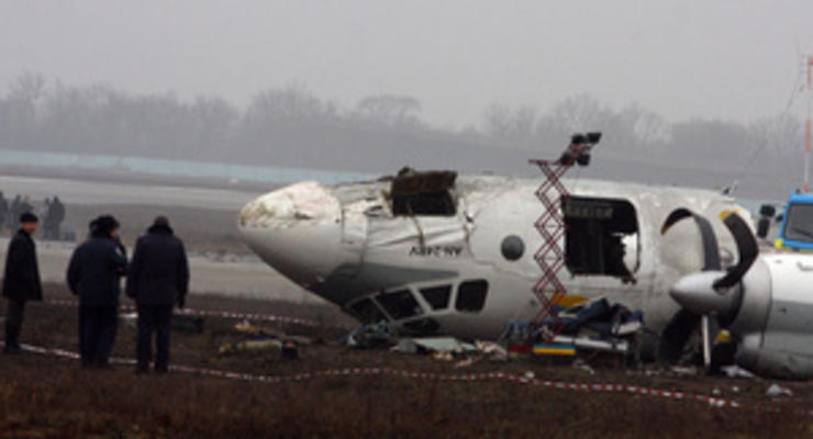 В Донецком аэропорту заявили, что метеоусловия позволяли самолету АН-24 совершит безопасную посадку