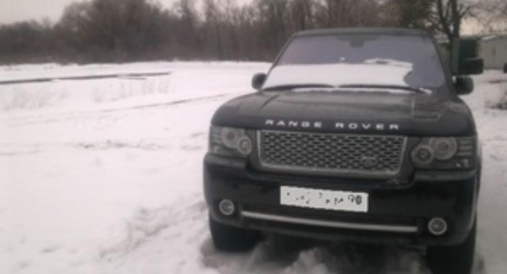 Киевлянин в Гидропарке обнаружил автомобиль, украденный в России в прошлом году