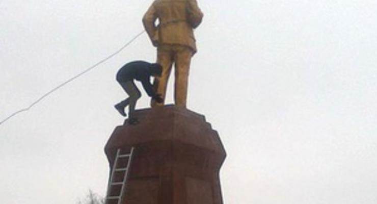 Мэр Сум "подсказал" свободовцам, что в его городе находятся еще два памятника Ленину