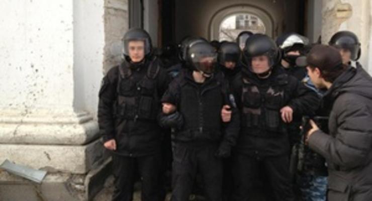 В милиции заявили, что все задержанные участники беспорядков в Гостином дворе будут отпущены