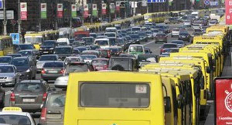 После забастовки маршрутчиков в Киеве уволен начальник управления транспорта и связи