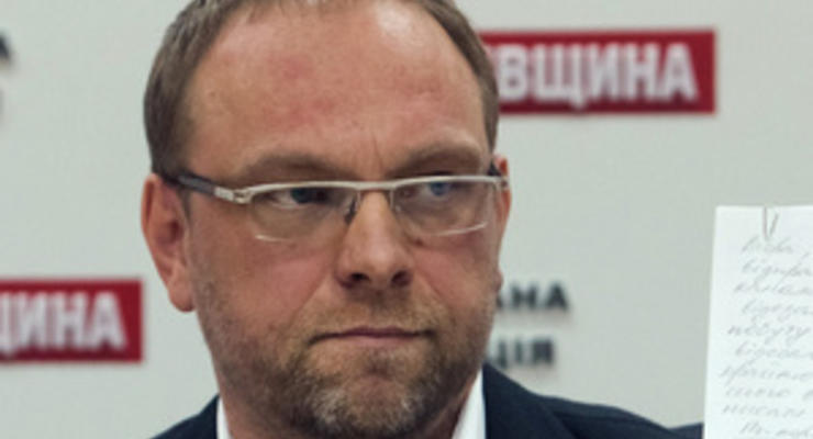 ВАСУ определился с датой рассмотрения иска о лишении депутатского мандата Власенко