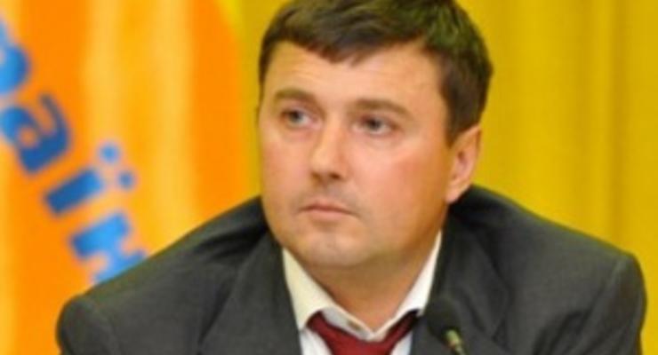 После ликвидации Нашей Украины Бондарчук намерен создать собственную партию - Ъ