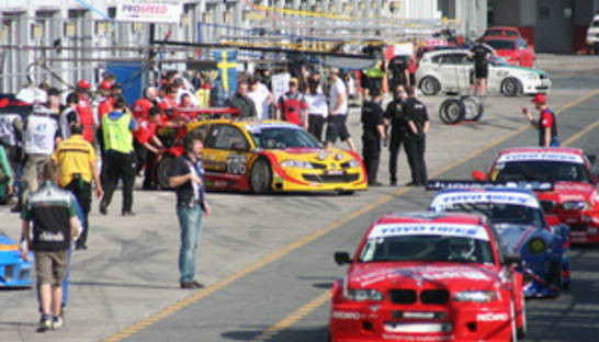 В Киеве в честь 8 марта пройдет Большое женское ралли