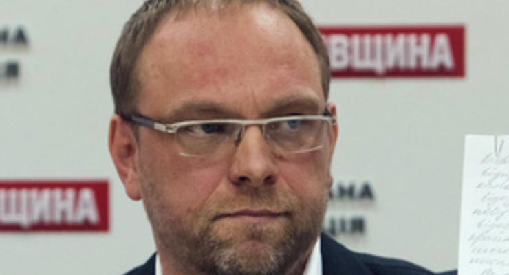Оппозиция готова сделать все, чтобы уволить главу регламентного комитета из-за дела Власенко