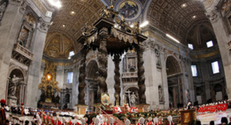 В Ватикане ждут опаздывающих кардиналов из Вьетнама и Польши для начала конклава