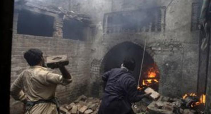 В Пакистане более ста домов сожгли в христианском квартале города Лахор