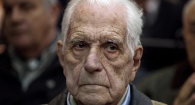 Бывший аргентинский диктатор приговорен к пожизненному заключению