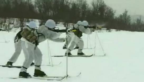 Королевские морпехи в проруби - видео