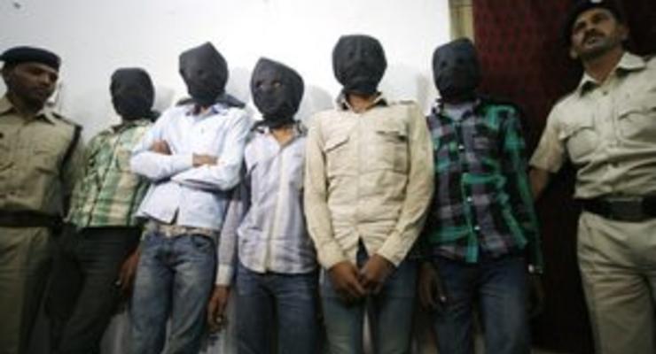 В Индии судят шестерых мужчин за изнасилование велотуристки из Швейцарии