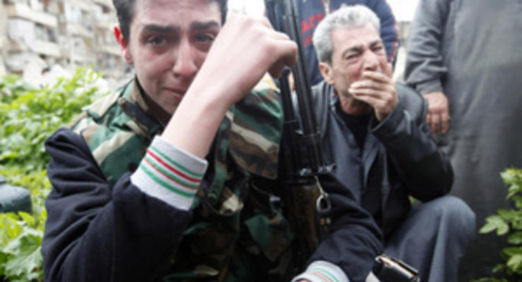 "Люди умирали на улицах и в домах". Фотограф Reuters подтвердил информацию о применении химоружия в Сирии