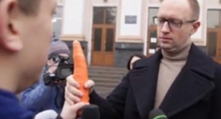 Телеведущий Дурнев обратился за помощью к журналистам после скандала с морковью