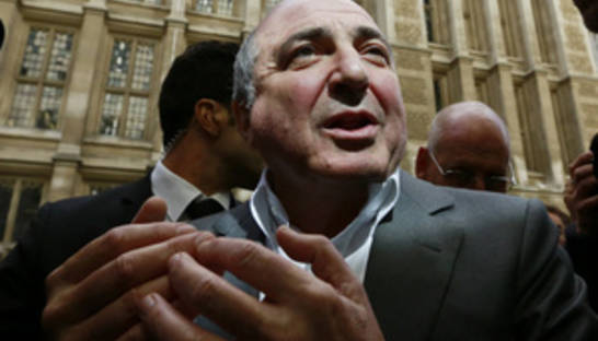 За несколько дней до смерти Березовский одалживал деньги на авиабилет - адвокат