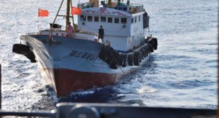 Китайский военный корабль обстрелял вьетнамское рыболовное судно