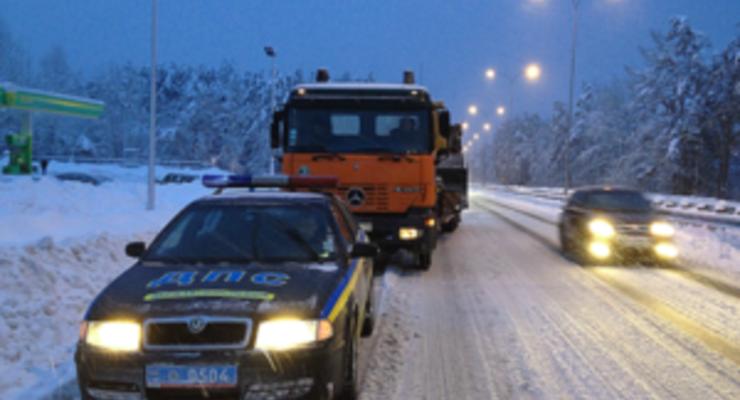 Водителей грузовиков и фур просят не въезжать в Киев сегодня ночью и завтра днем