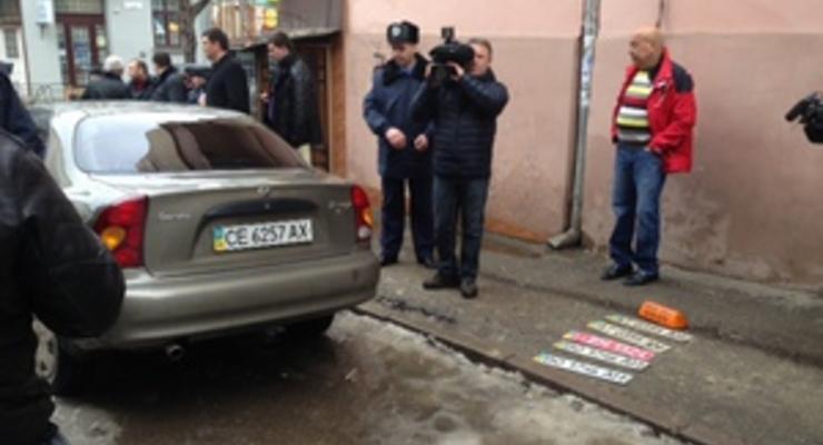 Задержанные на служебном автомобиле милиционеры не вели наблюдение за Яценюком в Черновцах - МВД
