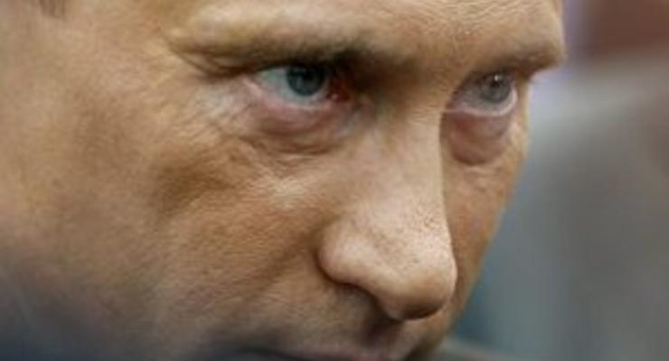 Российские ювелиры выковали для Путина кольцо из Чебаркульского метеорита
