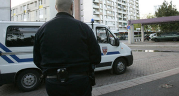 Полиция провела обыск в офисе бывшего советника Саркози