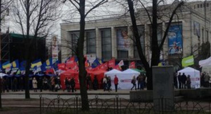 В Черкассах во время митинга оппозиции произошла драка