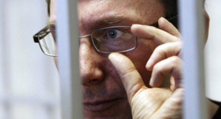Европейские политики об освобождении Луценко: Это первый за долгое время позитивный сигнал от Украины