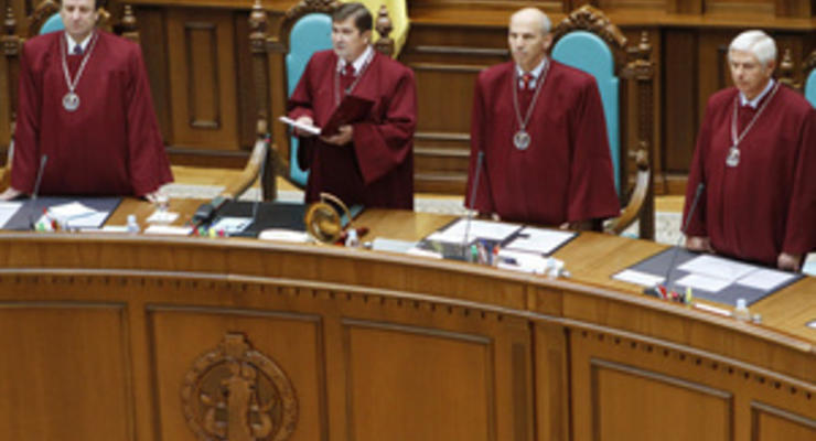 Конституционный суд планирует начать рассмотрение дела о выборах в Киеве в четверг