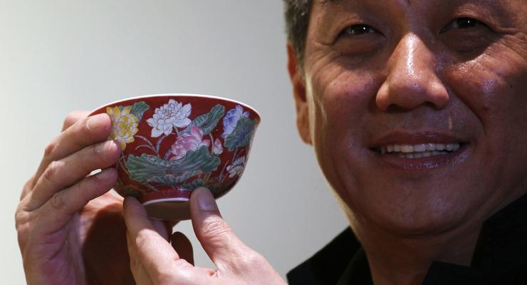 Китайскую чашу продали за рекордную сумму (ФОТО)