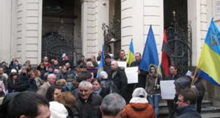 В Праге прошла акция оппозиция Вставай, Украина