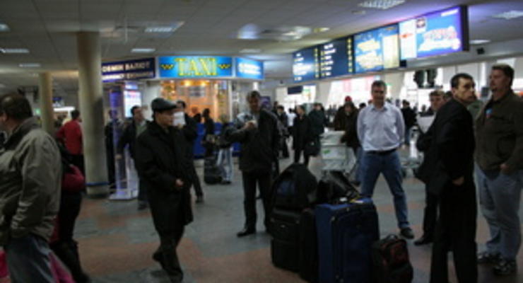 Пассажиры отложенного рейса в Борисполе смогут улететь другим самолетом