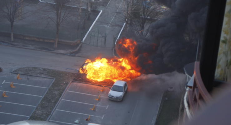 Взрыв автомобиля в центре Киева. Фоторепортаж очевидца