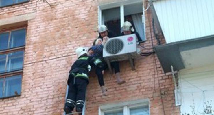 В Ровно 97-летняя женщина выжила после падения с 4 этажа