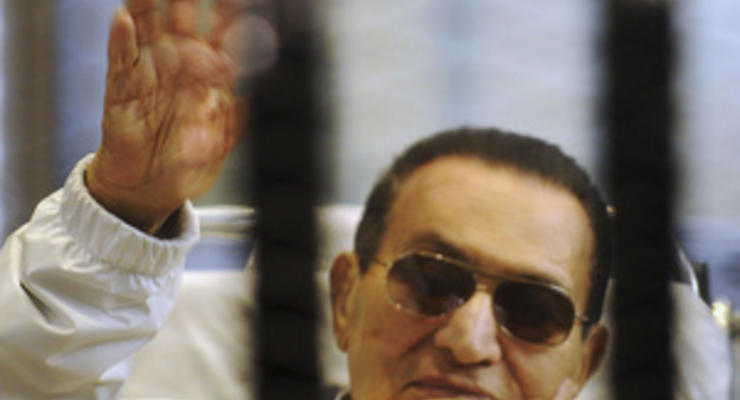 Мубарак переведен в тюрьму
