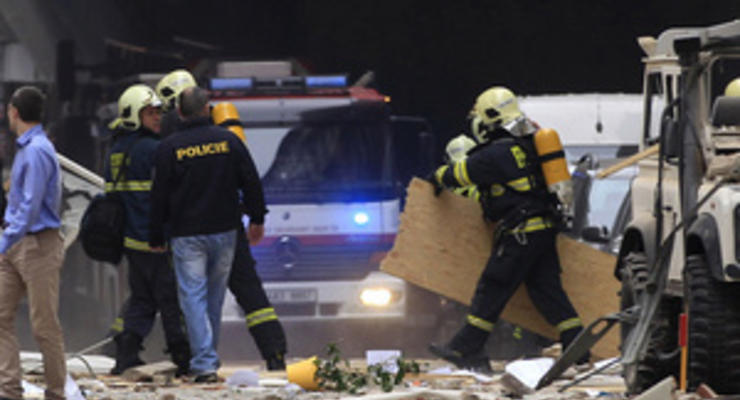 После взрыва в центре Праги под завалами оказались три человека