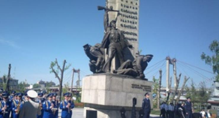 В Киеве во время переноса потерялась одна из фигур памятника морякам Днепровской флотилии