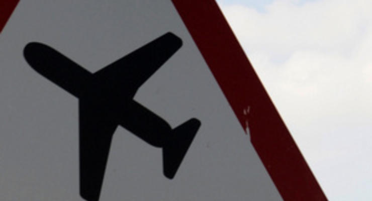 Под Киевом спортивный самолет совершил вынужденную посадку