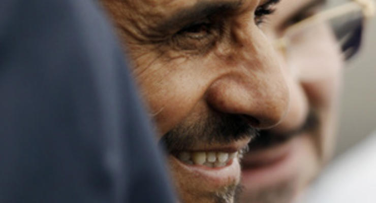 Ахмадинеджаду наказание плетью не грозит - правительство Ирана