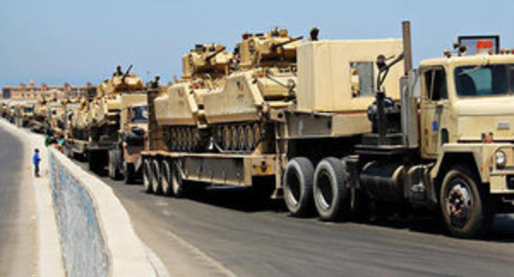 Египет перебрасывает на Синайский полуостров танки и тяжелую технику