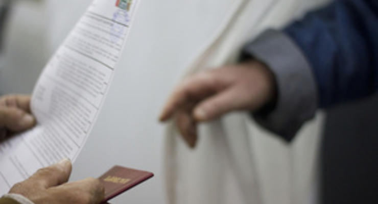 В России с 2015 года в загранпаспорта будут записывать отпечатки пальцев