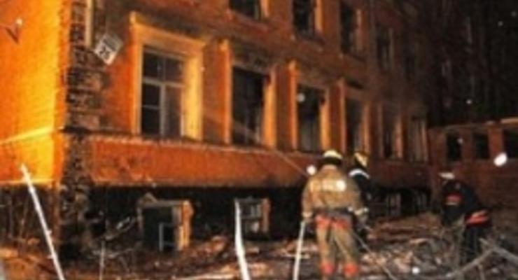 В центре Киева горело отселенное здание возле Генпрокуратуры
