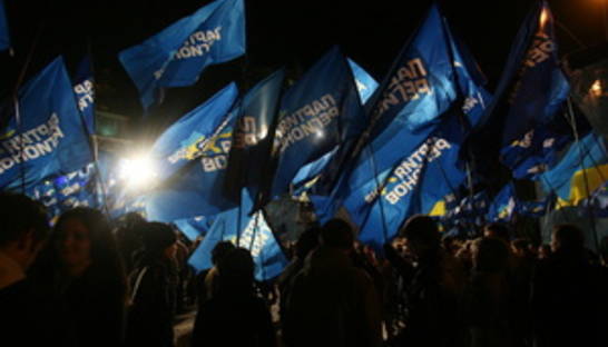 В 2012 году ПР заработала в 12 раз больше Свободы. Анализ источников доходов украинских партий