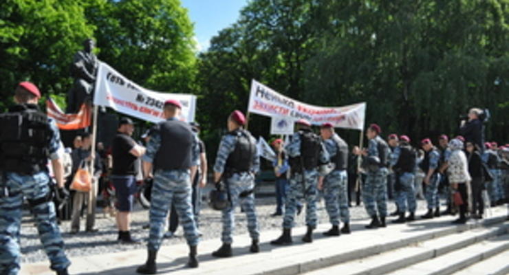 МВД: Охрану порядка во время проведения Марша равенства в Киеве обеспечивали около 500 милиционеров