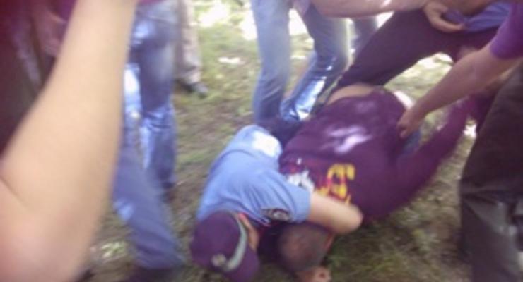 В Броварах во время субботника избили журналиста - УДАР