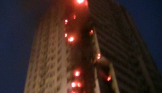 Фотогалерея: Пожар на Шулявке. В Киеве горел 25-этажный дом