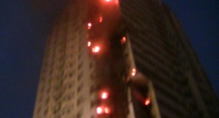 Фотогалерея: Пожар на Шулявке. В Киеве горел 25-этажный дом