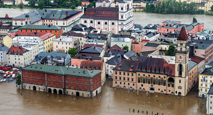 Наводнение в Праге: сильнейшее за 60 лет (ФОТО, ВИДЕО)