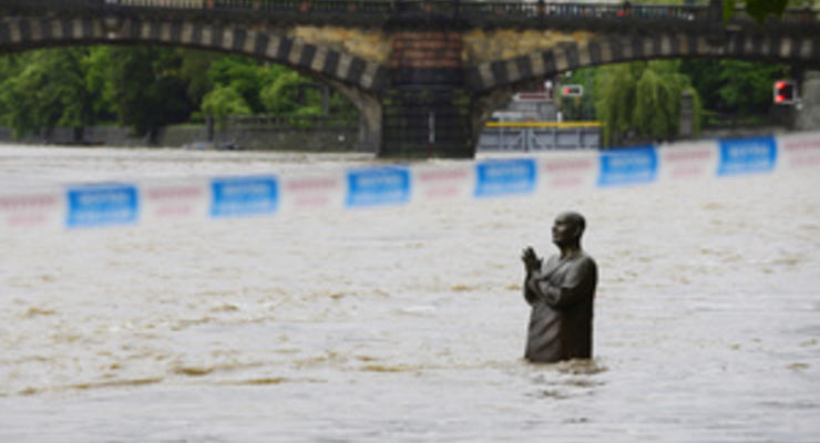 Прага пережила пик наводнения