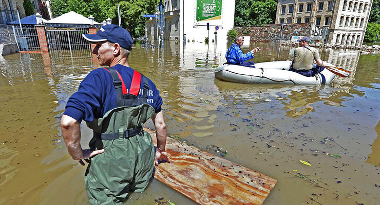 Наводнение в Европе: как борются со стихийным бедствием (ФОТО)